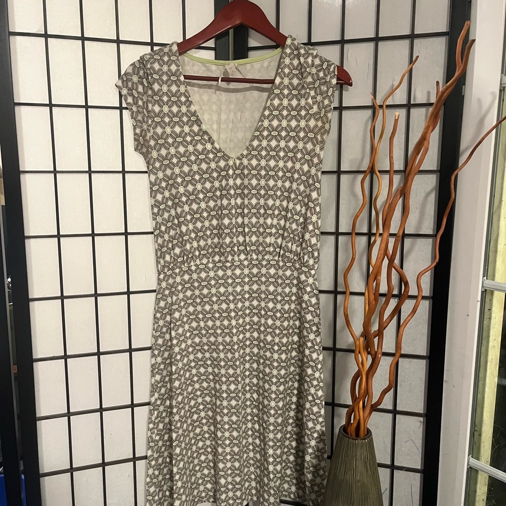 Fossil Green and White Geometric Midi Dress